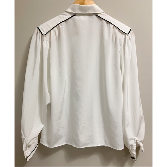 Vintage White Blouse - Picture 3 of 8